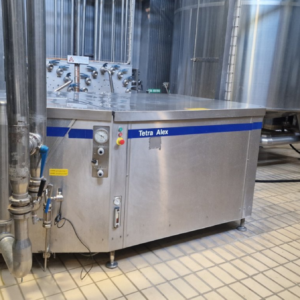 HOT Filling PET Line for Juices and Milk, including the Processing, dedicated CIP and HP Compressor