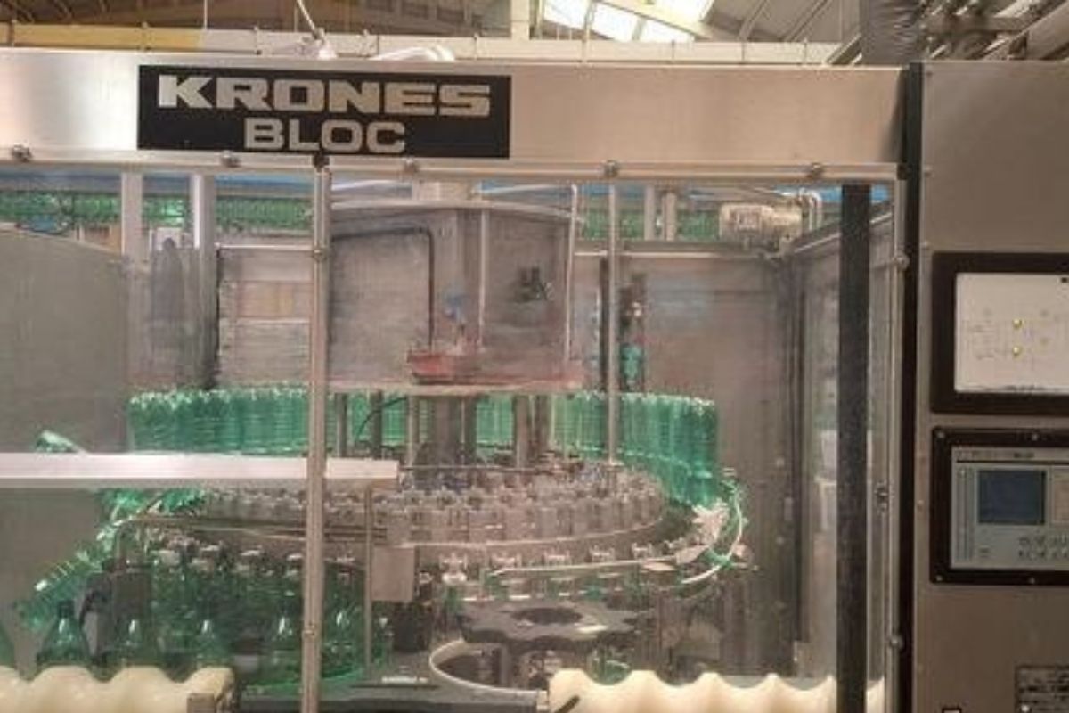 Used KRONES VP 1070-113 SV Monobloc for PET and Glass Bottles for Water and Carbonated Soft Drinks