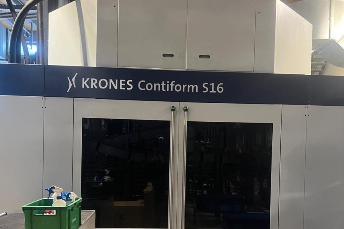 COMPLETE KRONES PET BOTTLES ASEPTIC FILLING LINE FOR FRUIT JUICE BEVERAGES AND SPRITZERS